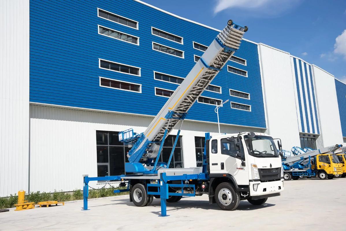 嘉陵小型云梯车上料车租赁多少钱